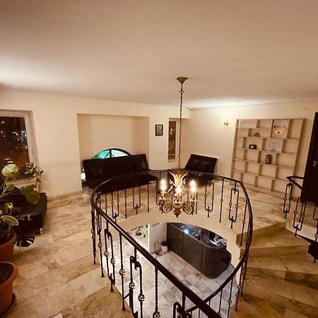 Hotel Grand Tbilisi Esterno foto
