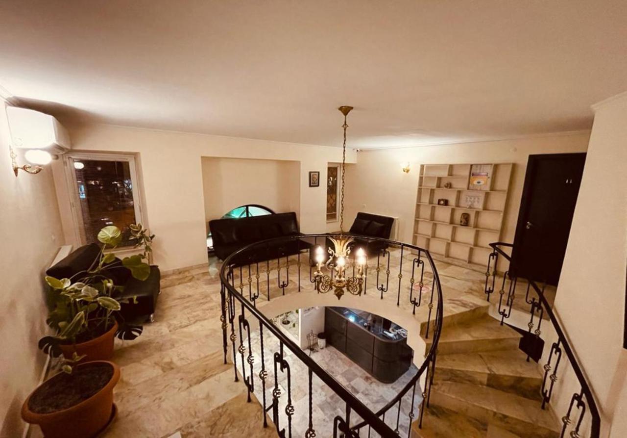 Hotel Grand Tbilisi Esterno foto