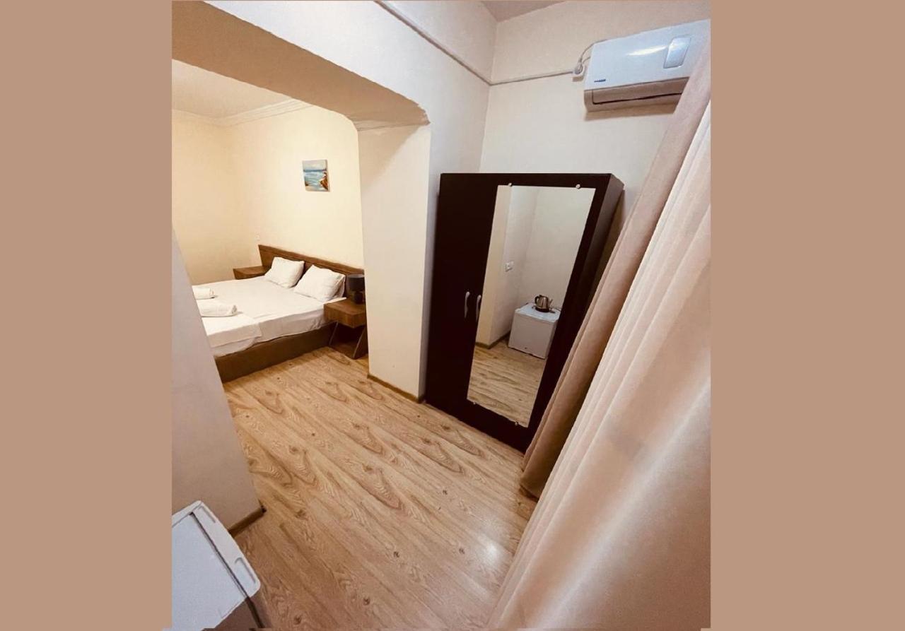 Hotel Grand Tbilisi Esterno foto