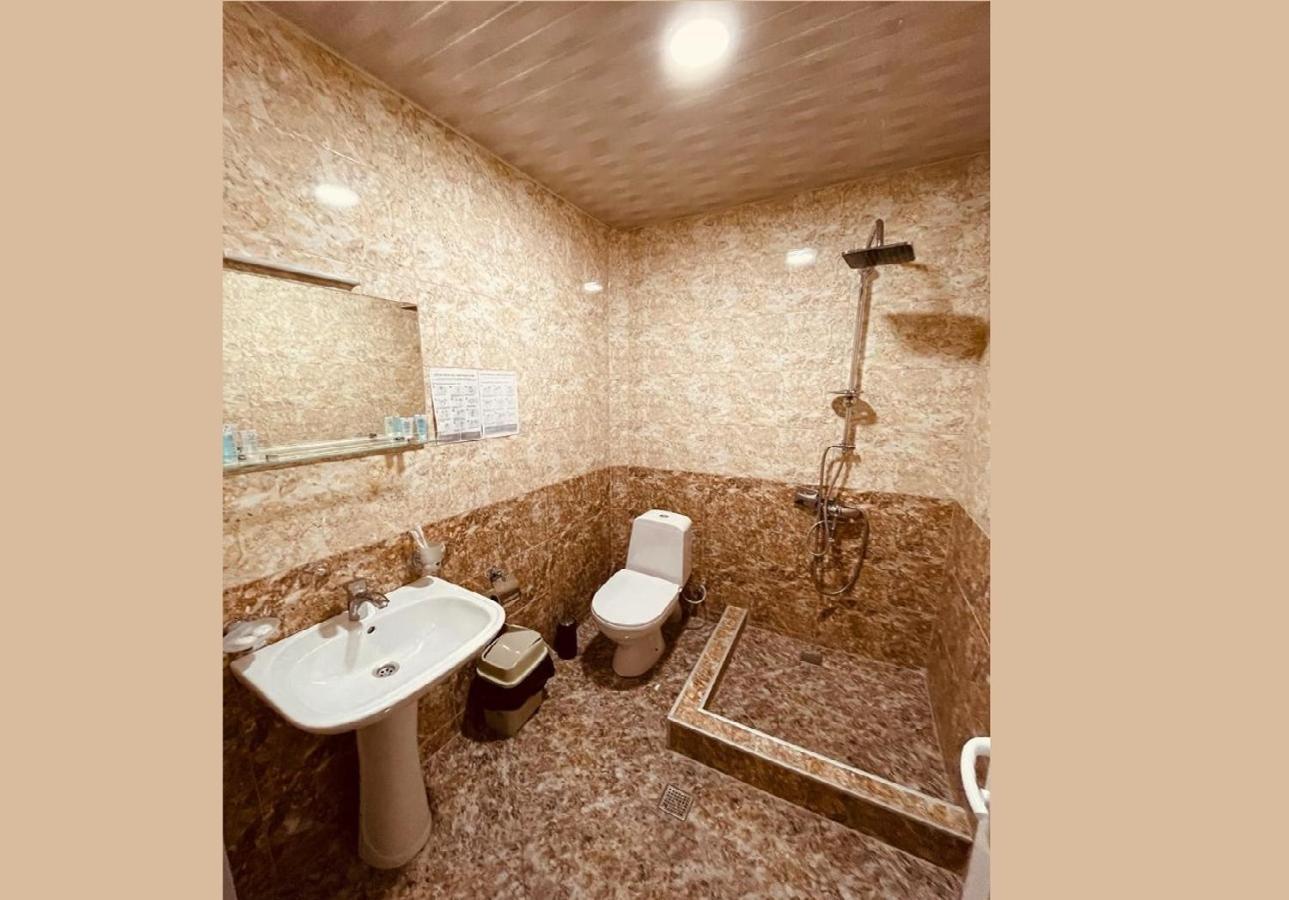 Hotel Grand Tbilisi Esterno foto